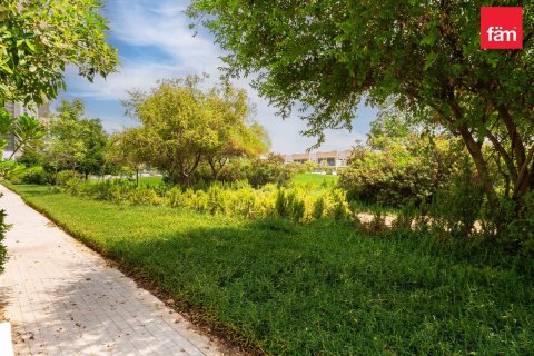 Villetta a schiera in affitto a Dubai, EAU 3 camere da letto, 150 mq. № 715629 - foto 24