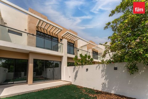 Villetta a schiera in affitto a Dubai, EAU 3 camere da letto, 150 mq. № 715629 - foto 8