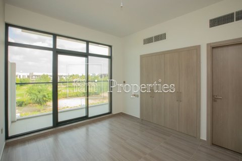 Rijtjeshuis te huur in Dubai, VAE 3 slaapkamers, 149.9 vr.m., nr 715629 - foto 2
