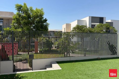 Vila v Dubai, SAE 4 spálne, 251.9 m2 č. 715627 - Fotografia 6