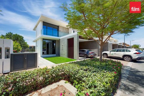 Villa itt: Dubai, EAE, 4 hálószoba, 251.9 m², azonosító: 715627 - fénykép 4