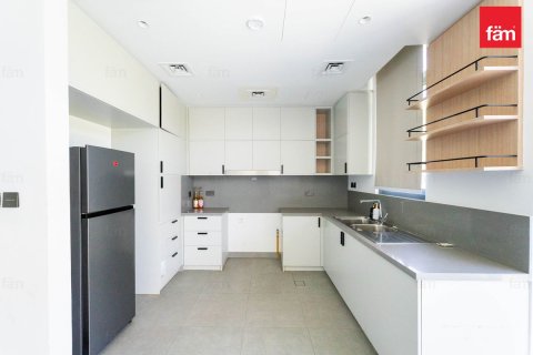 Villa itt: Dubai, EAE, 4 hálószoba, 251.9 m², azonosító: 715627 - fénykép 3