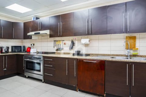 Apartament në Jumeirah Lake Towers, Dubai, Emiratet e Bashkuara Arabe 3 dhoma gjumi, 182 m2. № 643132 - Foto 6