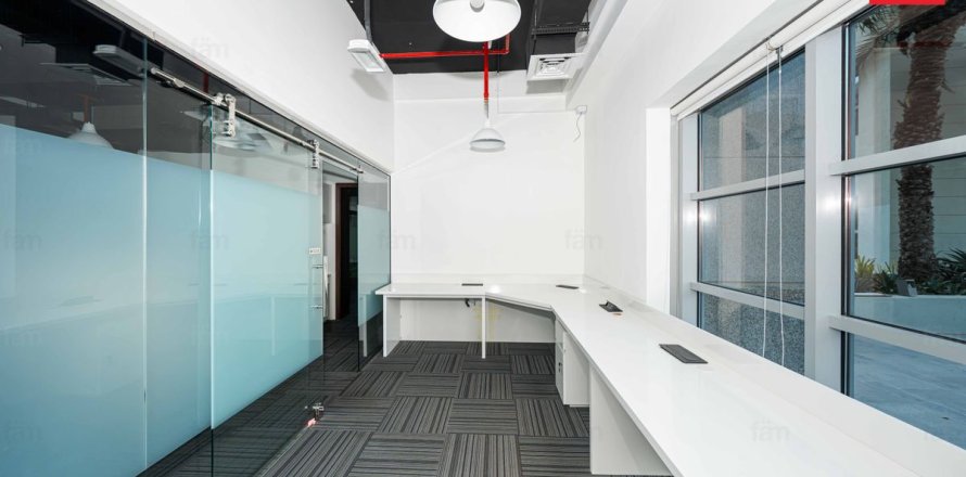Office in Business Bay, Dubai, UAE 269 sq.m. № 760362