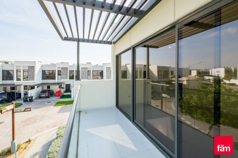 Villa itt: Dubai, EAE, 6 hálószoba, 450.9 m², azonosító: 714911