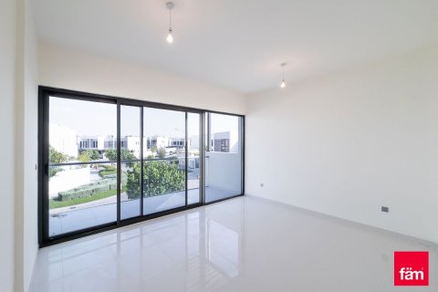 Vilë në Dubai, Emiratet e Bashkuara Arabe 6 dhoma gjumi, 450.9 m2. № 714911 - Foto 2