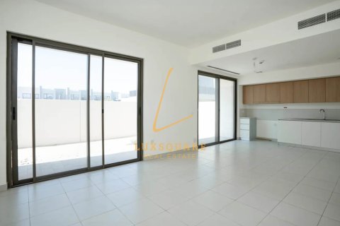Villa asukohaga Dubai South (Dubai World Central), AÜE: 4 magamistoaga, 237 m² Nr 715260