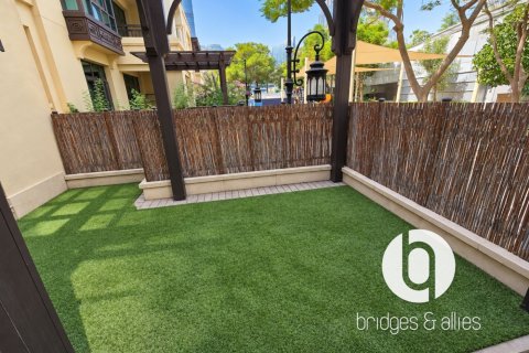 Byt v Old Town, Dubai, SAE 1 ložnice, 125 m² Č.: 766403
