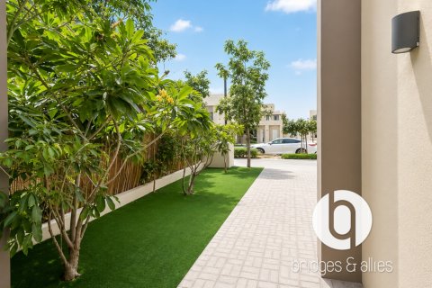 Dubai Hills Estate, UAE의 임대용 빌라 침실 5개, 363제곱미터 번호 766401 - 사진 3