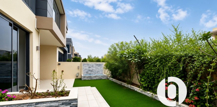 Dubai Hills Estate, UAE의 빌라 침실 5개, 363제곱미터 번호 766401