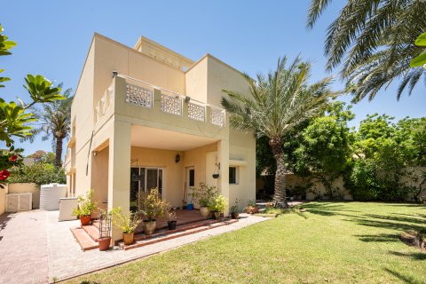 Vila v Meadows, Dubai, SAE 3 ložnice, 518.03 m² Č.: 750238