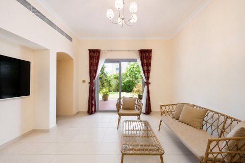 Vila di Meadows, Dubai, UAE 3 bilik tidur, 518.03 meter persegi № 750238 - foto 10