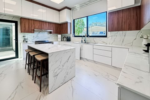 Villa til leie i Dubai, Emiratene 7 soverom, 557.4 kvm Nr. 750234 - Foto 4