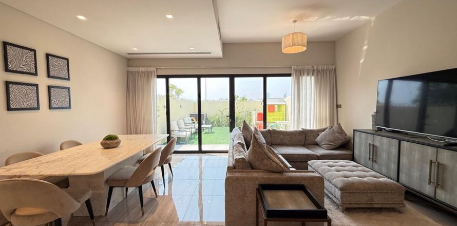 Townhouse în Dubai, EAU 3 dormitoare, 180 mp.  №725830