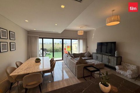 Townhouse de închiriat în Dubai, EAU 3 dormitoare, 180 mp.  №725830 - poză 2