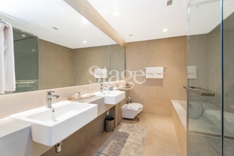 Al Wasl, Dubai, UAE의 판매용 아파트 침실 2개, 184제곱미터 번호 652598 - 사진 25