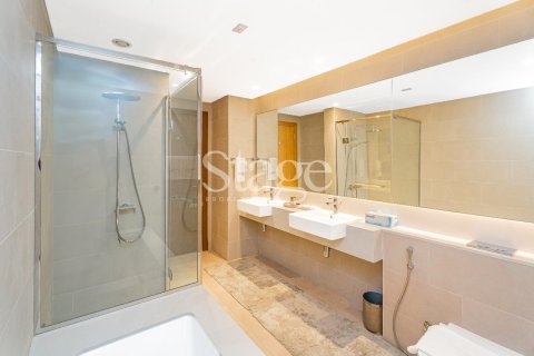 Al Wasl, Dubai, UAE의 판매용 아파트 침실 2개, 184제곱미터 번호 652598 - 사진 24