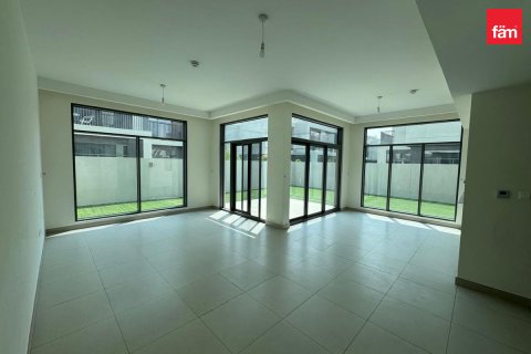 Townhouse sa Dubai, UAE 5 silid-tulugan, 323.6 sq.m. № 740798