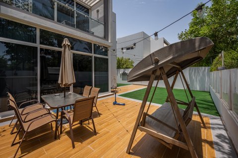 Kuća u nizu u gradu Mudon, Dubai, UAE 4 spavaće sobe, 242.21 m2 Br. 749772 - Slika 21
