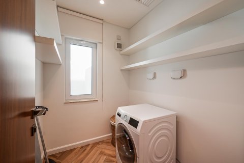 Vila u Al Garhoud, Dubai, UAE 4 spavaćih soba, 334.45 m2 Br. 749769 - fotografija 16