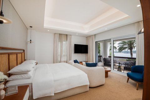 Vila u Al Garhoud, Dubai, UAE 4 spavaćih soba, 334.45 m2 Br. 749769 - fotografija 28