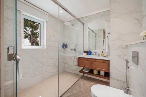 Vila u Al Garhoud, Dubai, UAE 4 spavaćih soba, 334.45 m2 Br. 749769 - fotografija 21