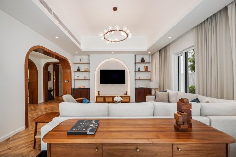 Vila u Al Garhoud, Dubai, UAE 4 spavaćih soba, 334.45 m2 Br. 749769 - fotografija 8