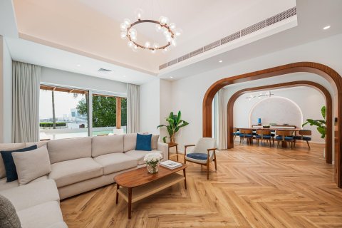 Vila u Al Garhoud, Dubai, UAE 4 spavaćih soba, 334.45 m2 Br. 749769 - fotografija 7