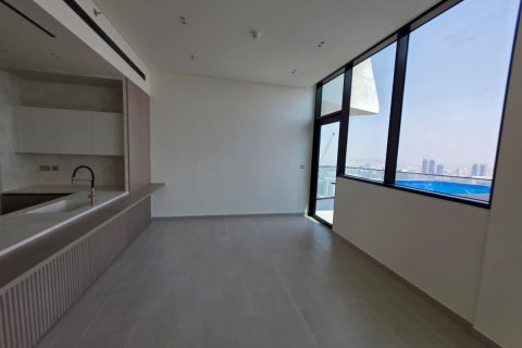 Apartment in Dubai, UAE 3 bedrooms, 201 sq.m. № 647845 - photo 5