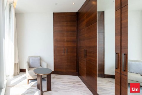 Huoneisto Downtown Dubai (Downtown Burj Dubai), Arabiemiraatit 1 makuuhuone, 97.6 m2 № 647844 - kuva 13