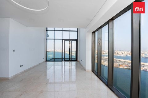 Apartment in Dubai, UAE 3 bedrooms, 175.5 sq.m. № 647847 - photo 1