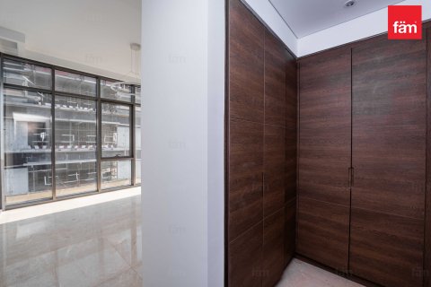 Apartment in Dubai, UAE 3 bedrooms, 175.5 sq.m. № 647847 - photo 18