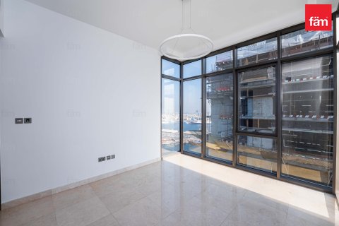 Apartment in Dubai, UAE 3 bedrooms, 175.5 sq.m. № 647847 - photo 4