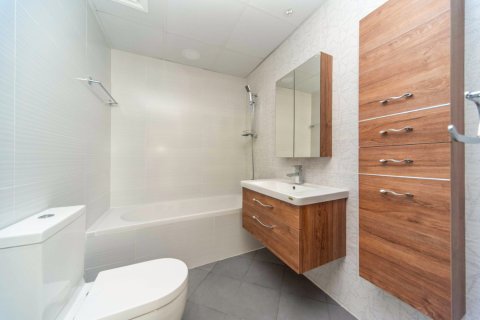 Appartement à louer à Dubai Studio City, Dubai, EAU 3 chambres, 125.82 m2 № 757571 - photo 6