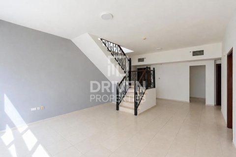 Apartemen di Dubai Sports City, Dubai, UEA 3 kamar tidur, 240.62 m2 nomor 761501 - foto 3