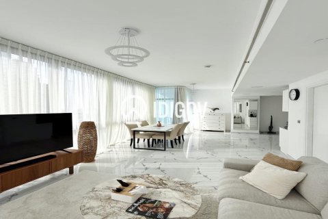 Διαμέρισμα σε Jumeirah Lake Towers, Dubai, ΗΑΕ 1 υπνοδωμάτιο, 77.2 τ.μ. Αρ. 735555 - φωτογραφία 2