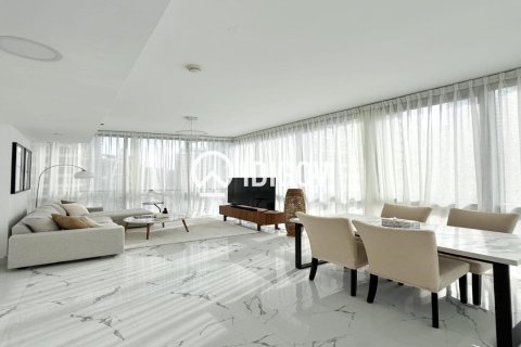 Διαμέρισμα σε Jumeirah Lake Towers, Dubai, ΗΑΕ 1 υπνοδωμάτιο, 77.2 τ.μ. Αρ. 735555 - φωτογραφία 4