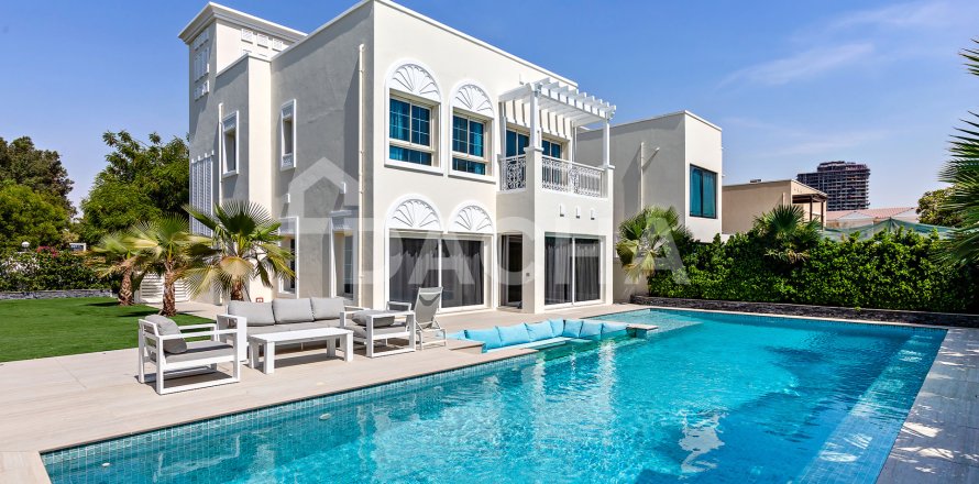 Villa i Jumeirah Village Triangle, Dubai, UAE 2 sovrum, 250 kvm Nr. 738674