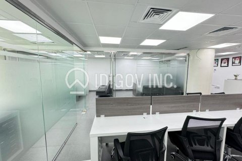 Zyrë në Business Bay, Dubai, Emiratet e Bashkuara Arabe 90 m2. № 633547 - Foto 2