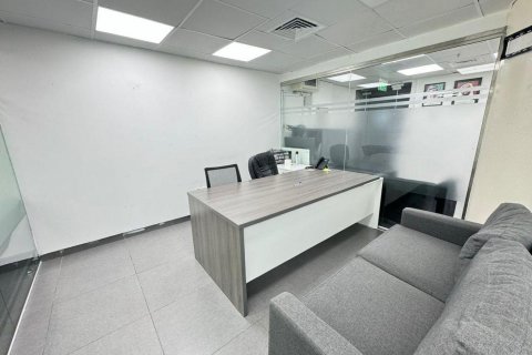 Zyrë në Business Bay, Dubai, Emiratet e Bashkuara Arabe 90 m2. № 633547 - Foto 3