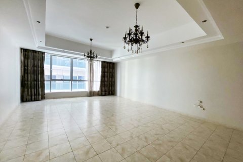 Korter asukohaga Al Majaz, Sharjah, AÜE: 2 magamistoaga, 155.8 m² Nr 748561