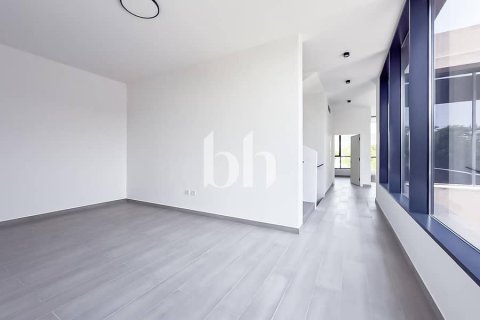 Villa para venda em Tilal City, Sharjah, EAU 5 quartos, 580 m2 № 642749 - foto 17