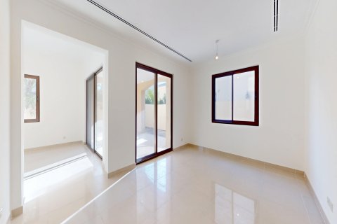 Dubai, संयुक्त अरब अमीरात में विला, 5 बेडरूम, 453 वर्ग मीटर, संख्या 734216 - फ़ोटो 13