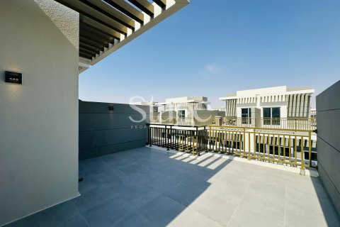 Townhouse sa Dubai, UAE 3 silid-tulugan, 112 sq.m. № 641782 - larawan 1