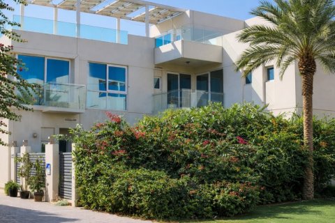 Huvila The Sustainable City, Dubai, Arabiemiraatit 4 makuuhuonetta, 353 m2 № 699275 - kuva 3