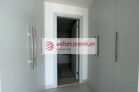 Appartamento in vendita a Dubai Marina, Dubai, EAU 2 camere da letto, 127 mq. № 699273 - foto 13