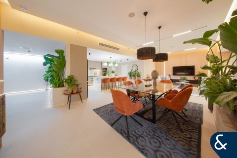 Apartment i Jumeirah Beach Residence, Dubai, UAE 4 soveværelser, 264 kvm № 684845