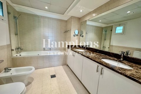 Снять в аренду виллу в The Lakes, Дубай, ОАЭ 4 спальни, 329.06242600м2, № 651369 - фото 5
