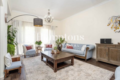 Meadows, Dubai, UAE의 임대용 빌라 침실 5개, 353.49591500제곱미터 번호 651368 - 사진 8