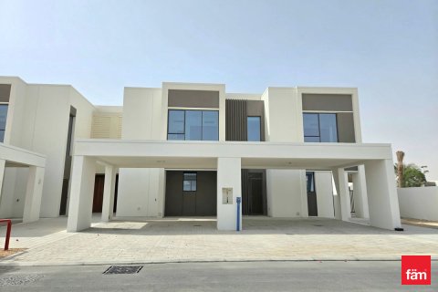 Řadový dům v Dubai, SAE 3 ložnice, 174 m² Č.: 655875 - fotografie 1